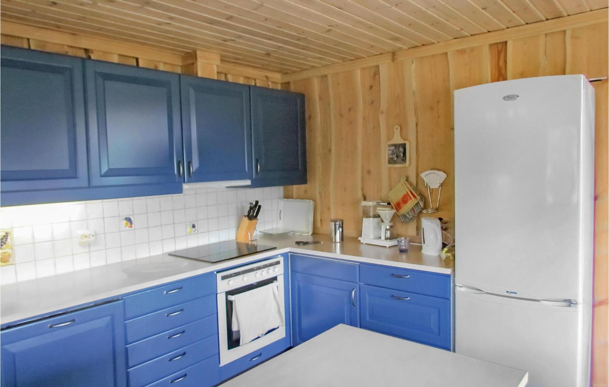 3 Bedroom Beautiful Home In Vikesa Hovland  Kültér fotó