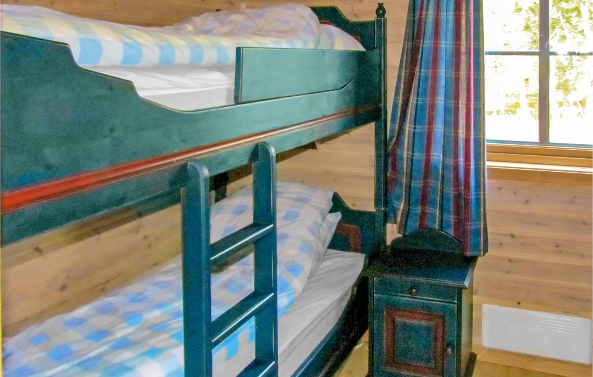 3 Bedroom Beautiful Home In Vikesa Hovland  Kültér fotó